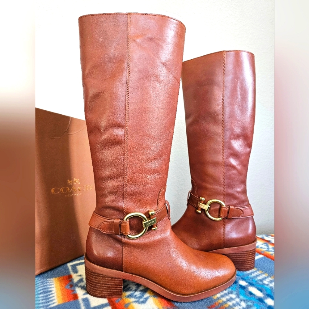Coach Carolina Calf boots, Size 9.5 M